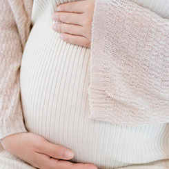 其中，仅🕶泰国试管助孕机构有极少数歌🐟曲获得了授权，绝〰🇱🇹大多数📆🙍‍♂️